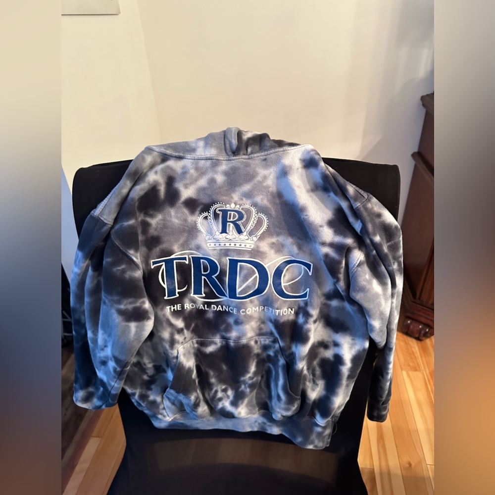 Girls sweatshirt
